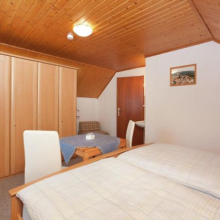 Flat In Polle Near The Forest Buitenkant foto