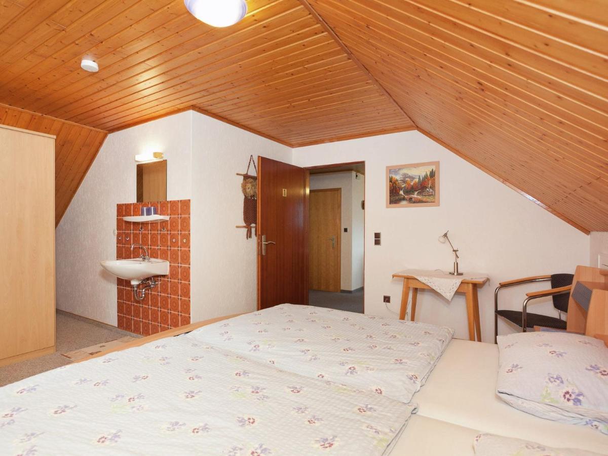 Flat In Polle Near The Forest Buitenkant foto